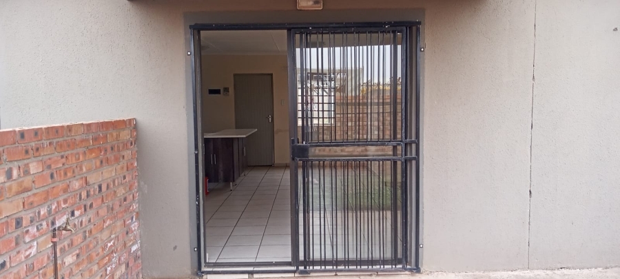 To Let 2 Bedroom Property for Rent in Quaggafontein Free State